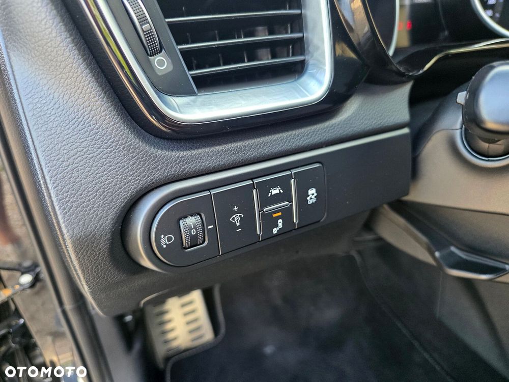 Kia Ceed - 13