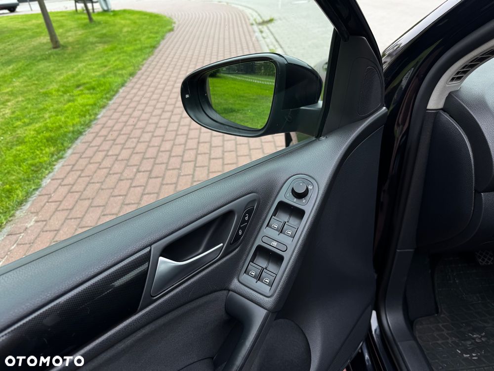 Volkswagen Golf 1.6 TDI BMT Comfortline - 16