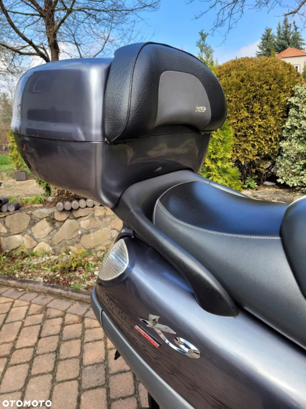 Piaggio X9 - 12