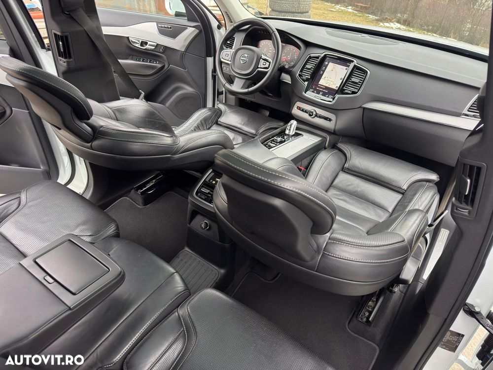 Volvo XC 90 T8 AWD Recharge Geartronic Inscription Edition - 17