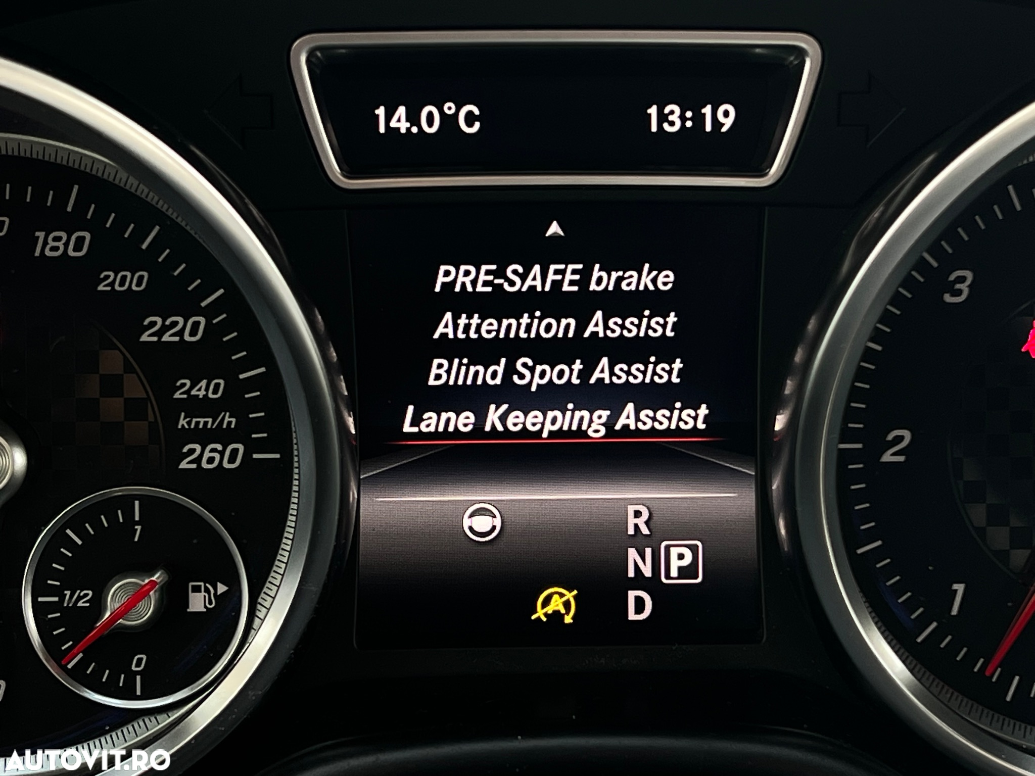 Mercedes-Benz GLE 350 d 4Matic 9G-TRONIC AMG Line - 35