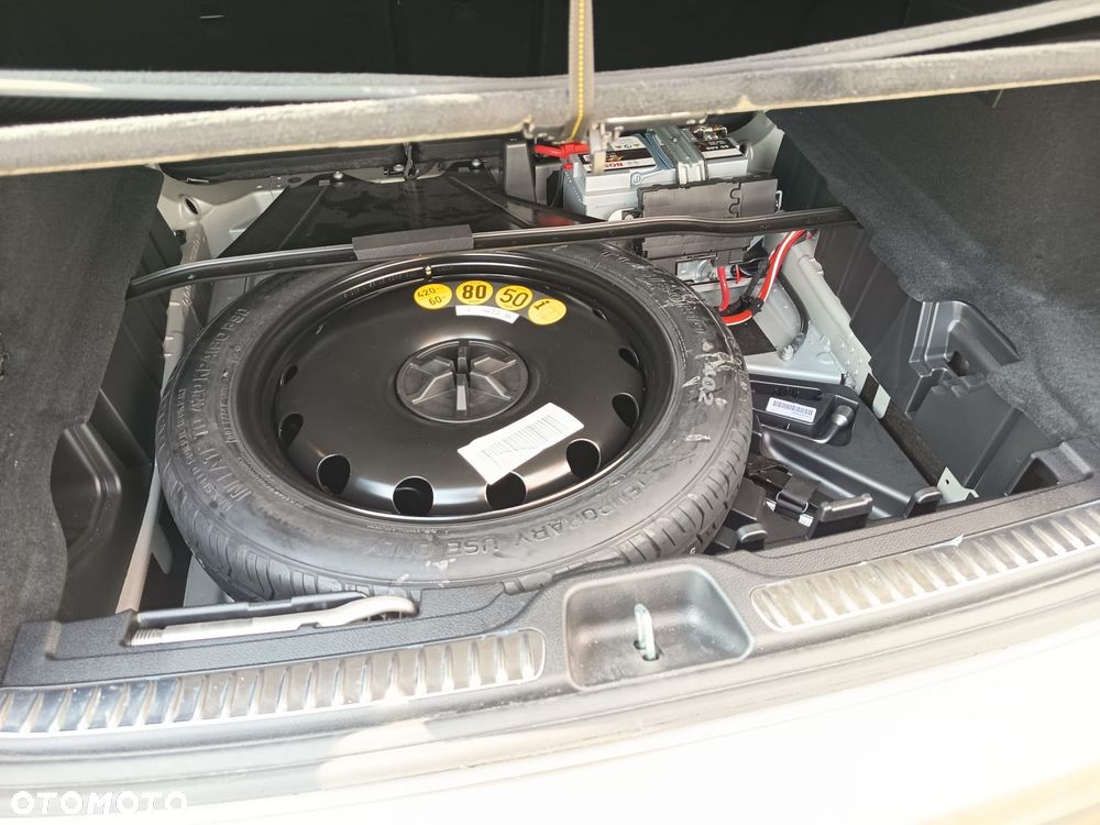 Mercedes-Benz GLC 300 4Matic 9G-TRONIC AMG Line Plus - 17