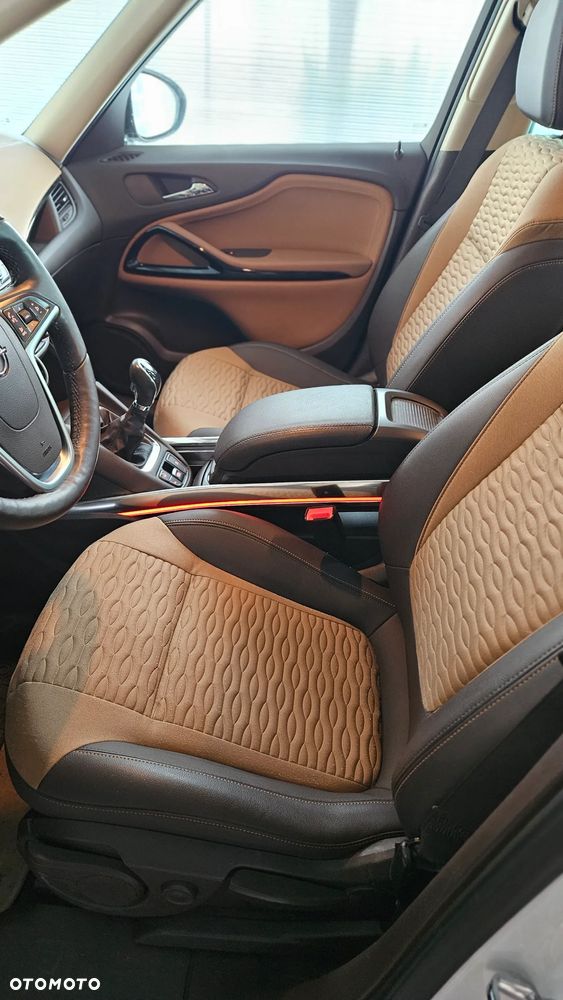Opel Zafira 1.4 T Cosmo EcoFLEX S&S - 6
