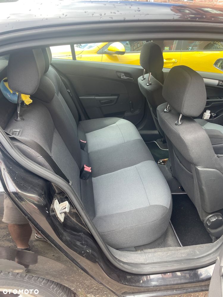 Opel Astra 1.8 111 - 17