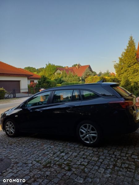 Opel Astra 1.6 CDTI Dynamic - 3