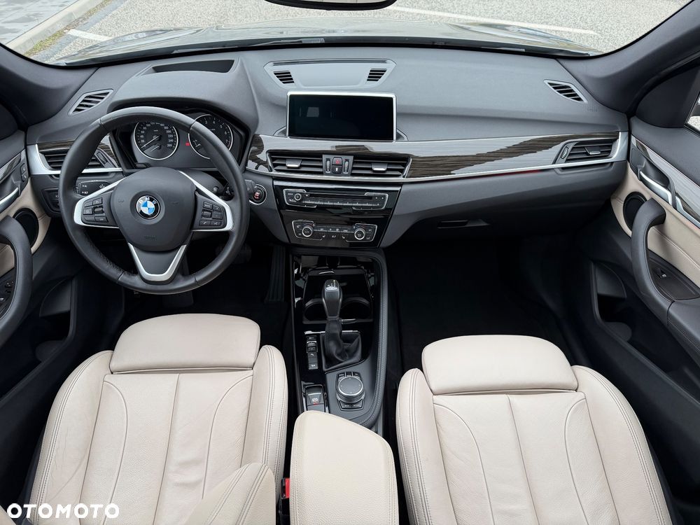 BMW X1 xDrive20i xLine sport - 23