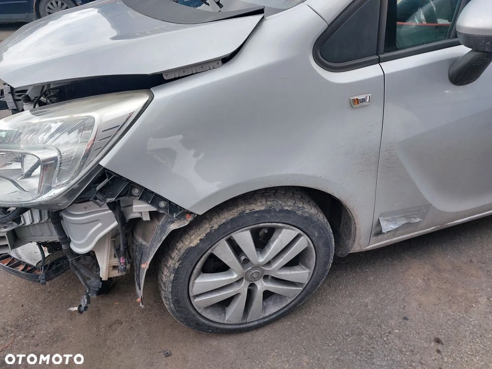 Opel Meriva B błotnik przedni lewy Z157 - 2