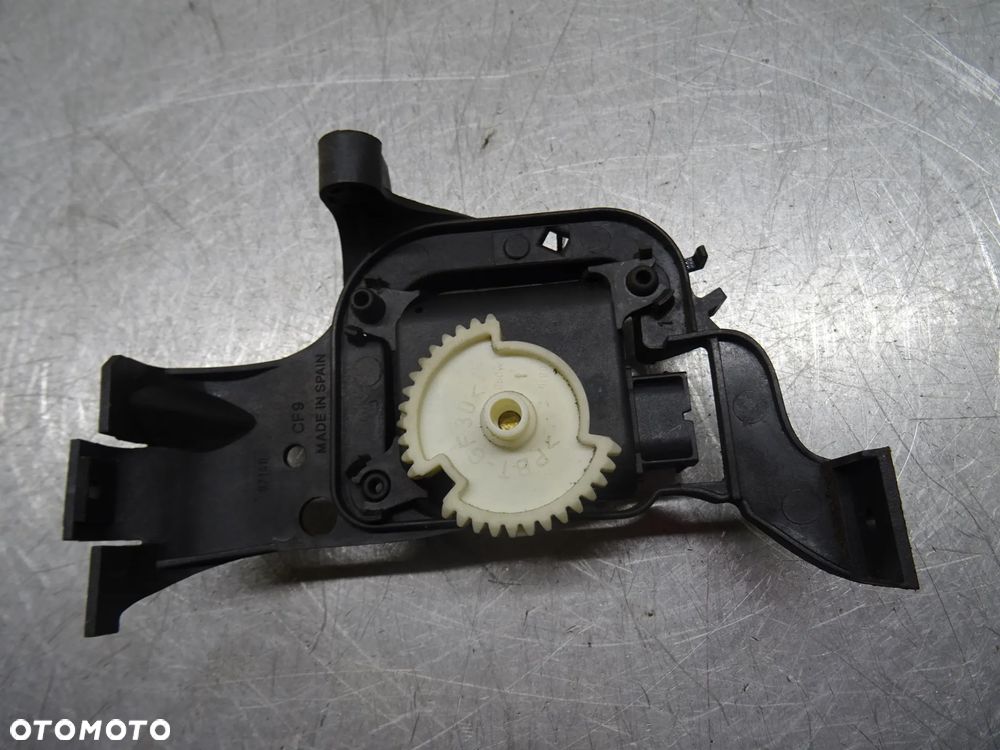 SKODA FABIA I 99-03 1.4 MPI SILNICZEK NAGRZEWNICY - 3