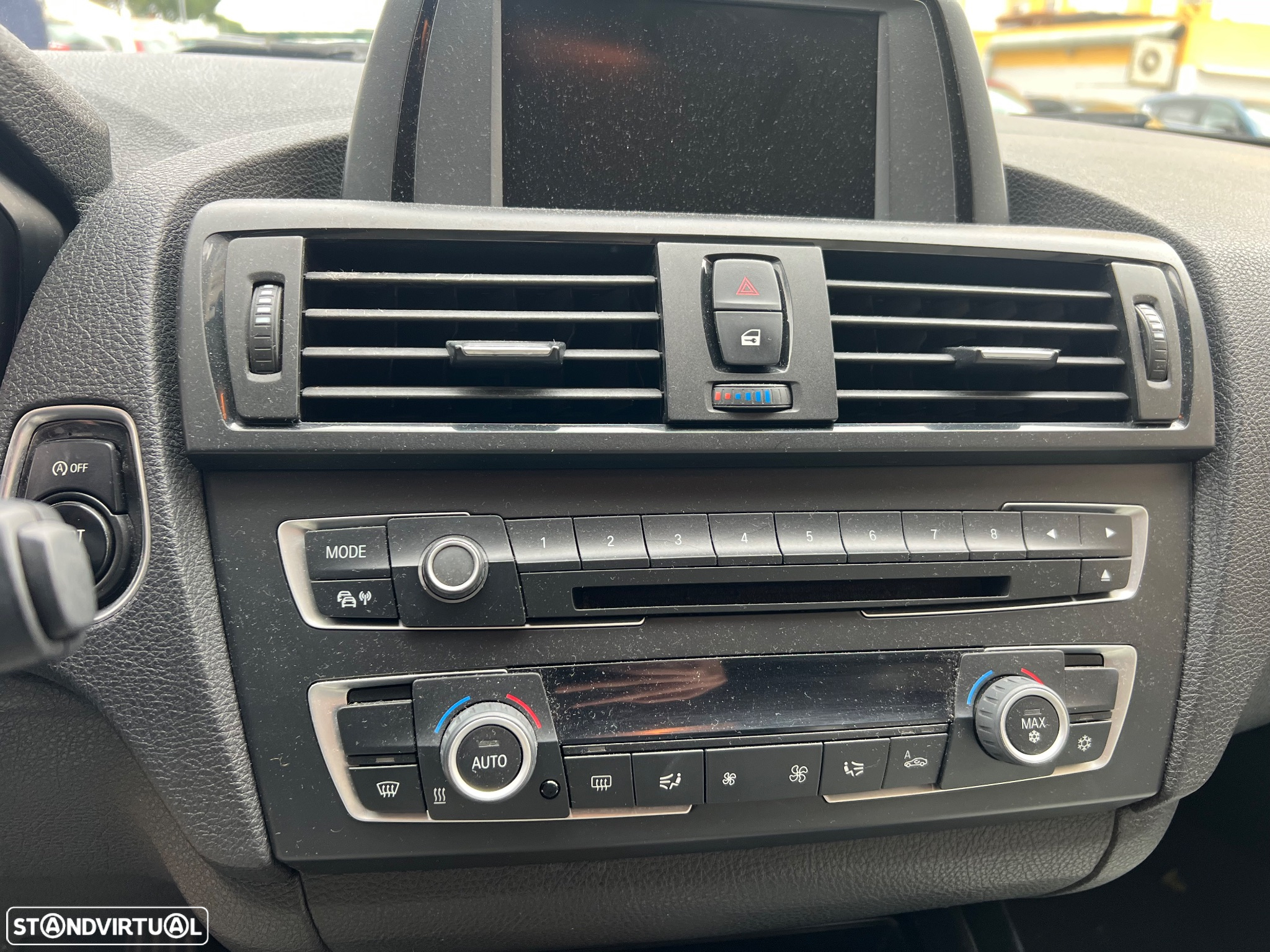 BMW 120 d Sport-Aut. Urban Line - 22