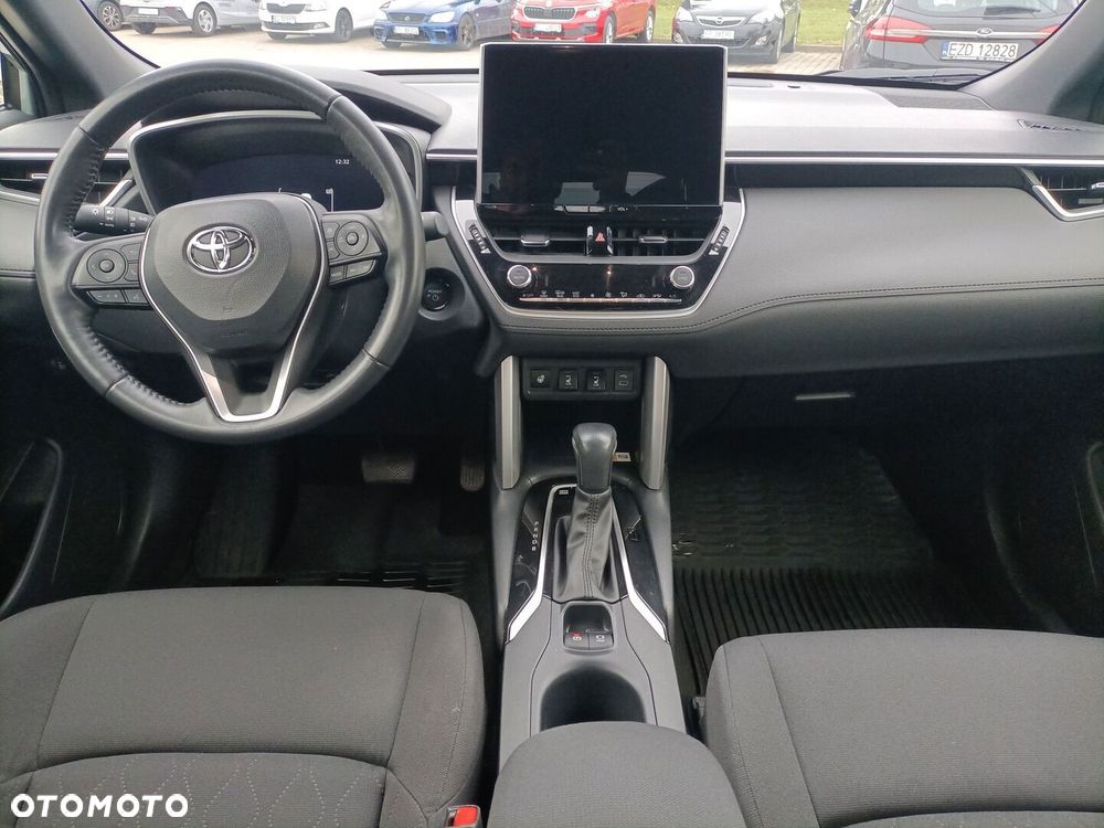 Toyota Corolla Cross - 10
