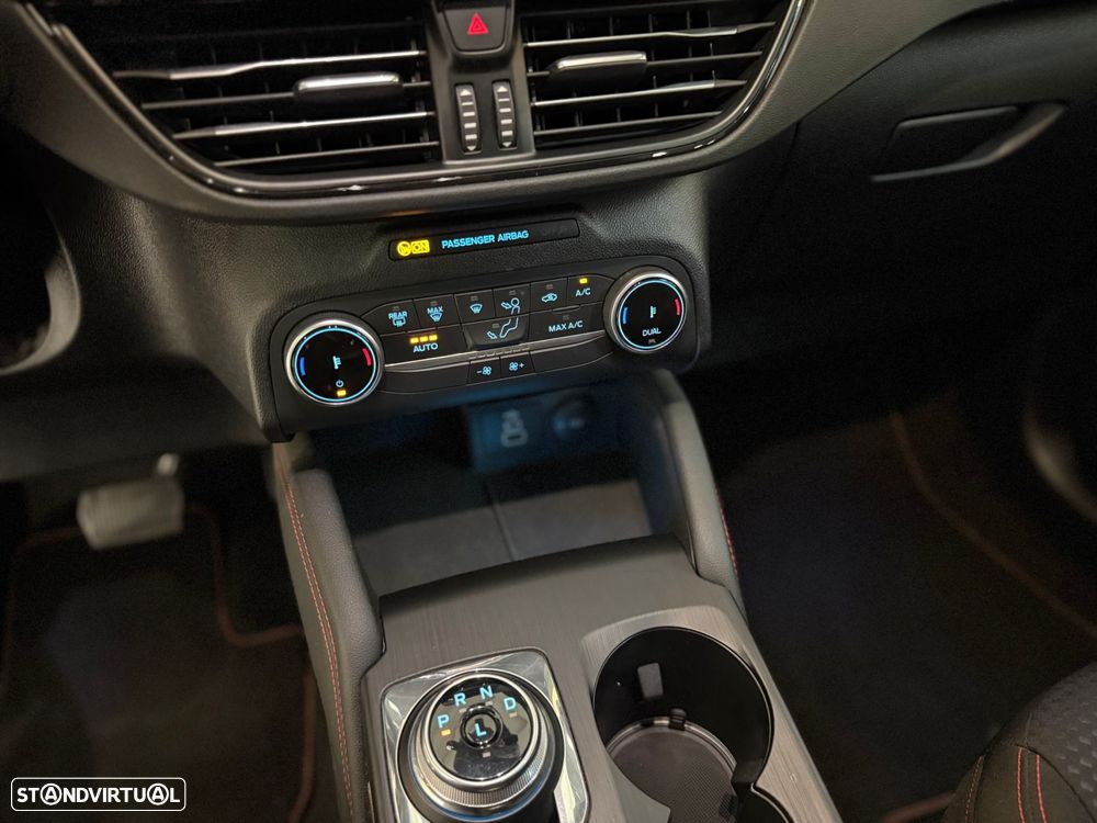 Ford Kuga 2.5 PHEV ST-Line - 24