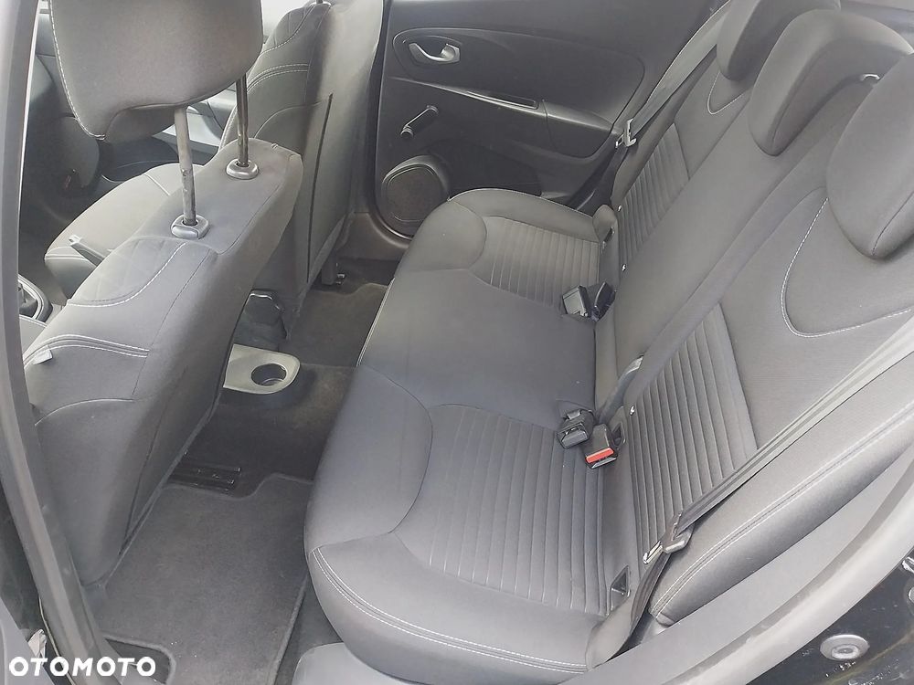 Renault Clio 1.2 16V 75 LIMITED - 13