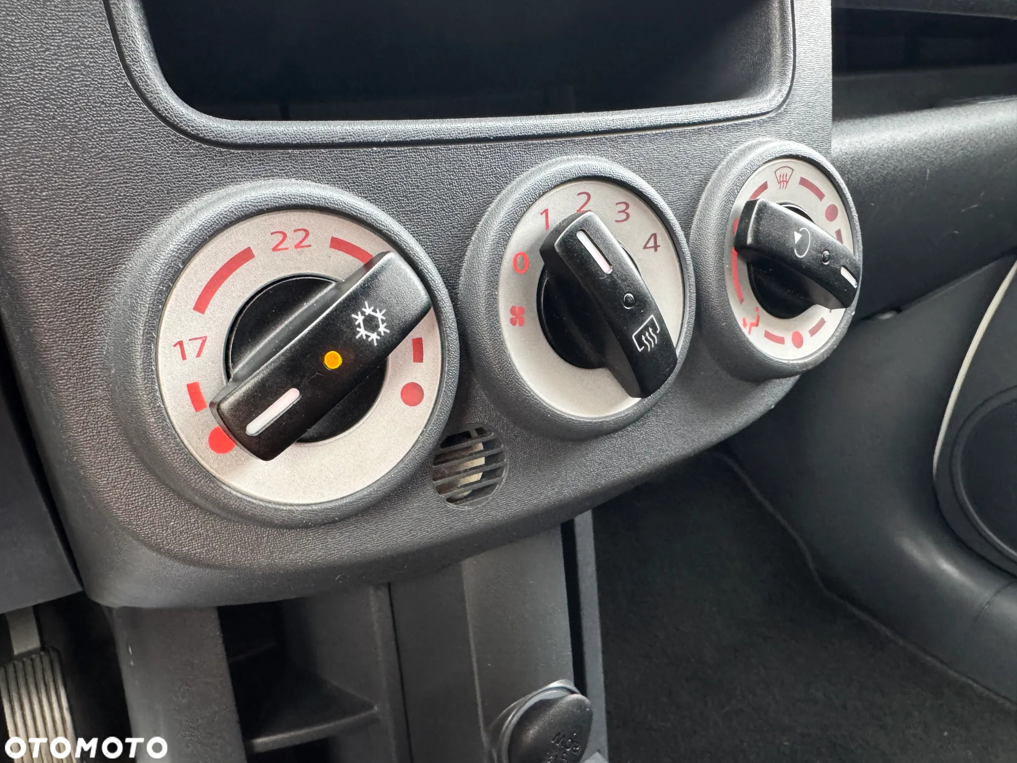 Mitsubishi Colt 1.3 Polar - 21