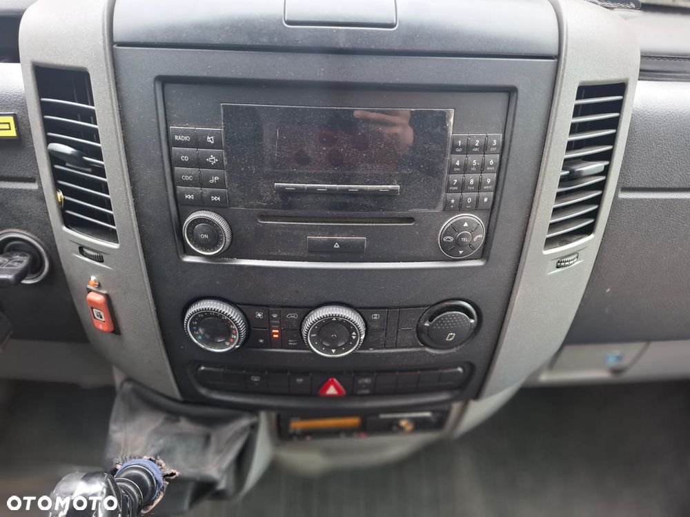 Mercedes-Benz Sprinter 515 - 19