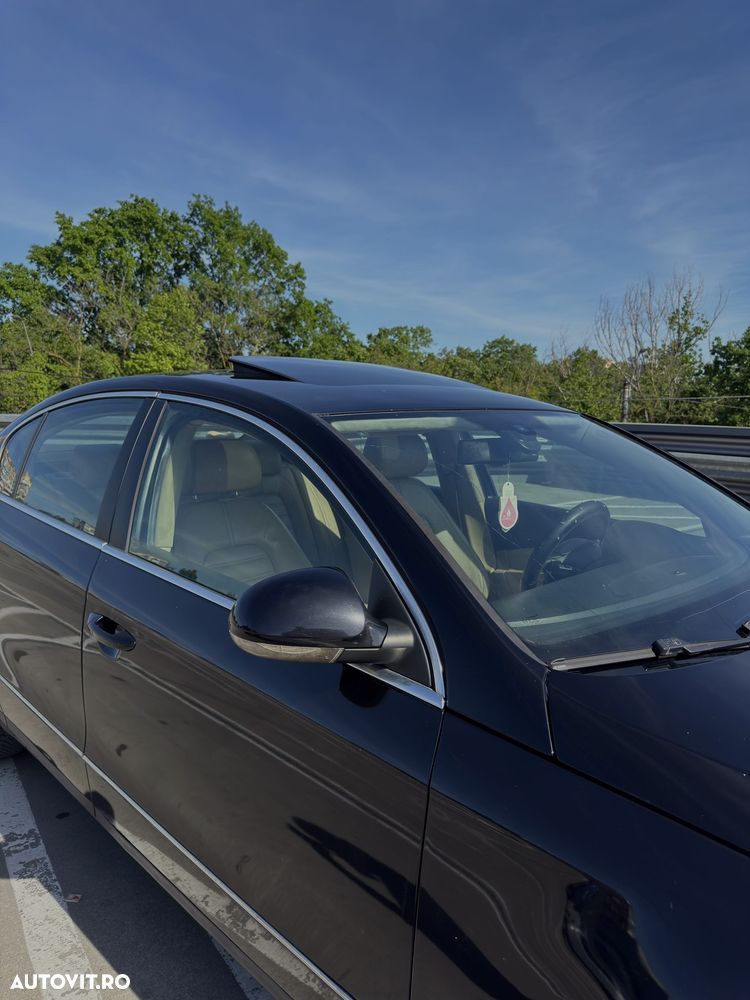 Volkswagen Passat - 2