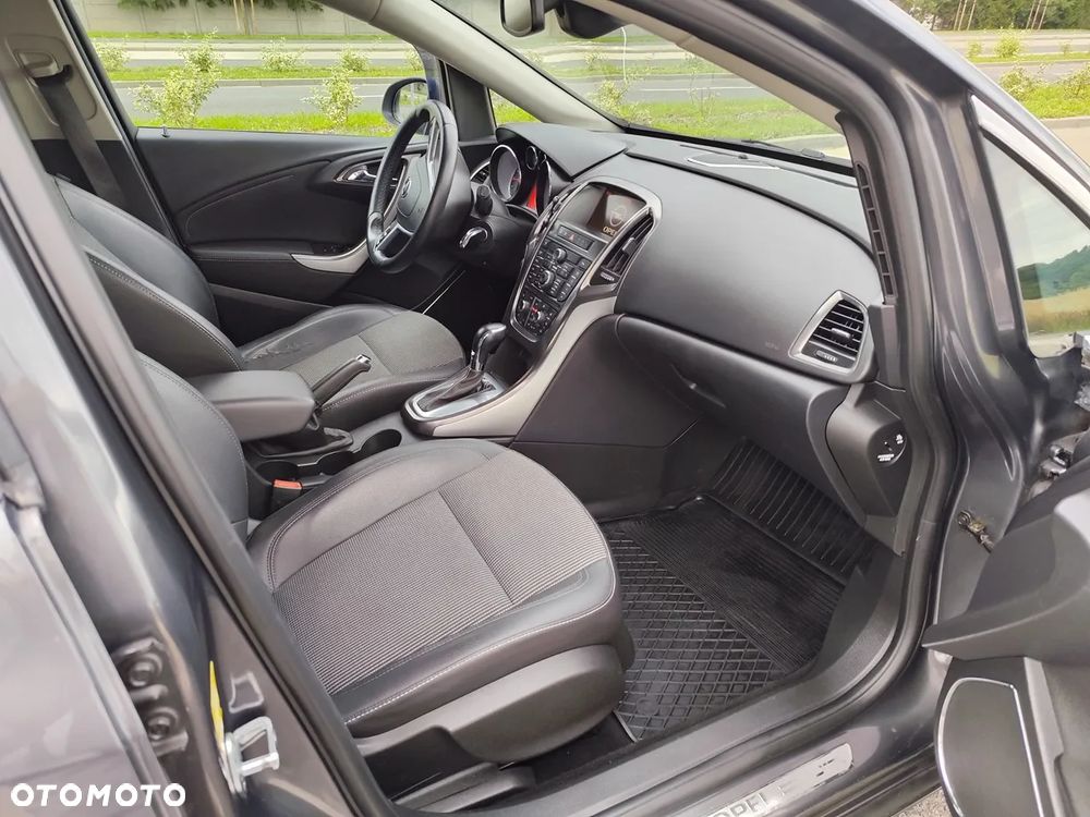 Opel Astra 1.6 Turbo Automatik - 17