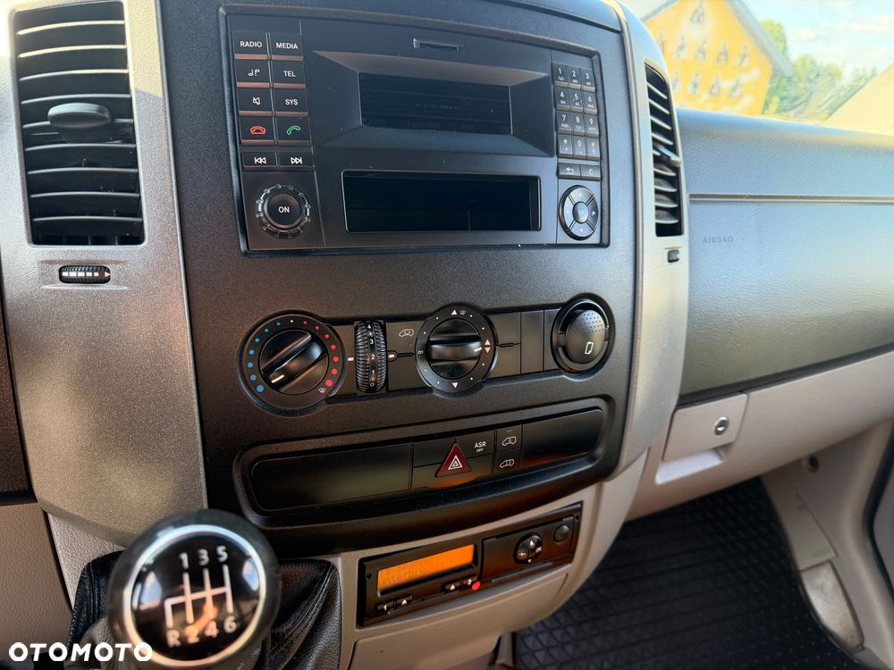 Volkswagen CRAFTER 2.0 tdi L2H2 hak - 8