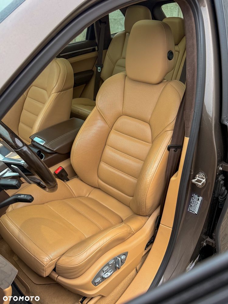 Porsche Cayenne GTS Tiptronic S - 21