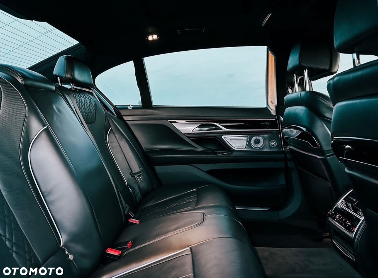 BMW-ALPINA B7 Biturbo - 13