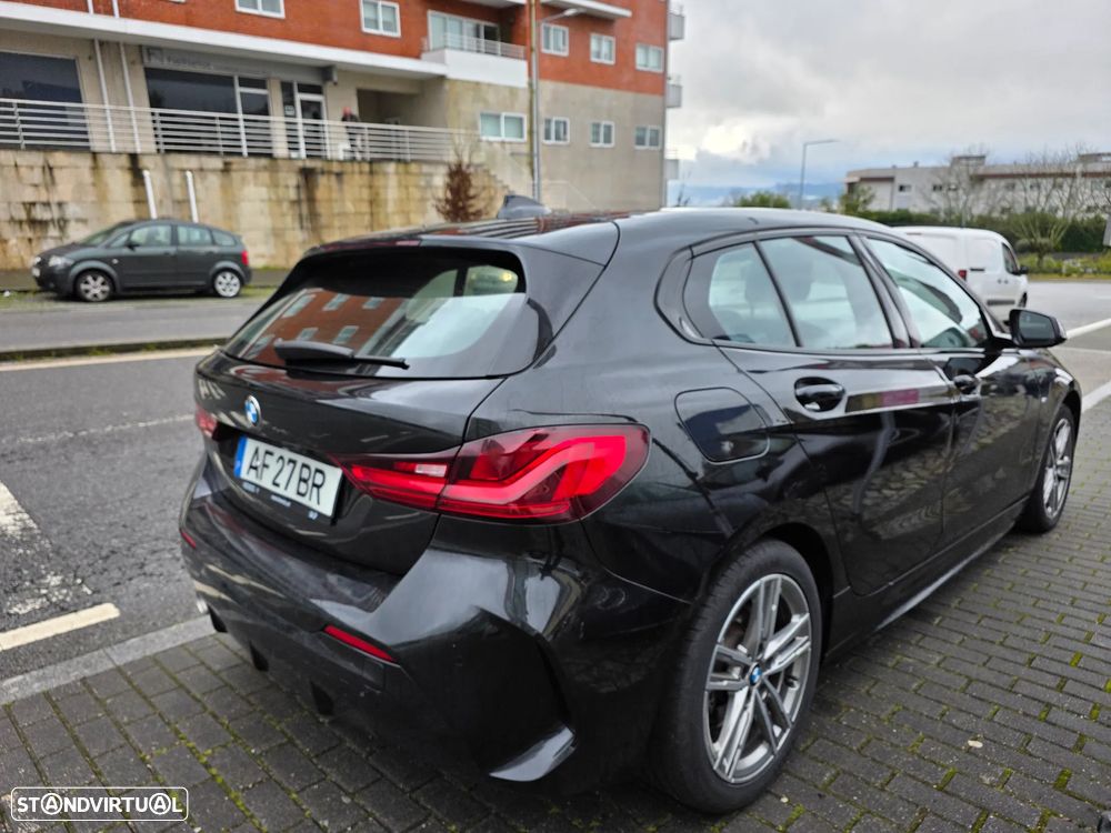 BMW 118 i Pack Desportivo M Auto - 4