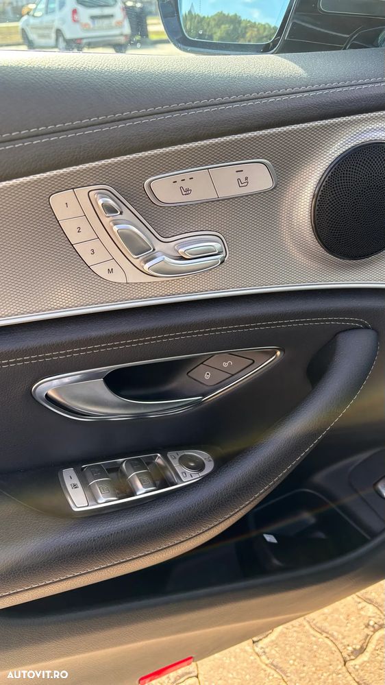 Mercedes-Benz E - 8