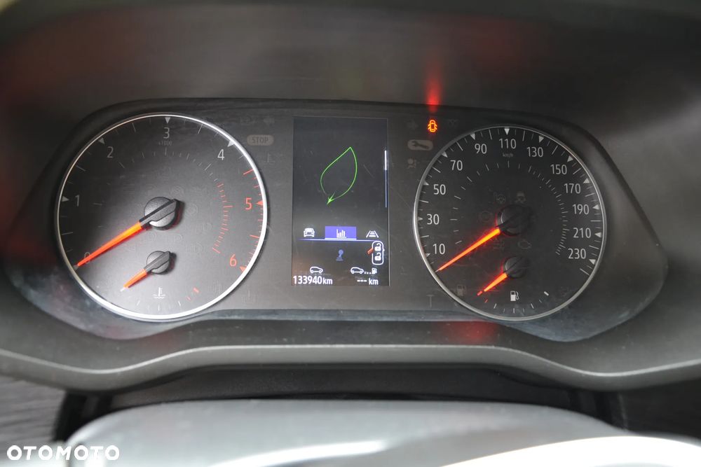 Renault Trafic 2.0 dCi - 7