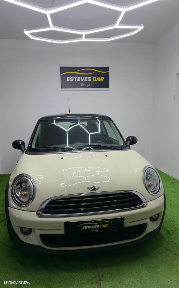 MINI 3 Portas Cooper D - 2