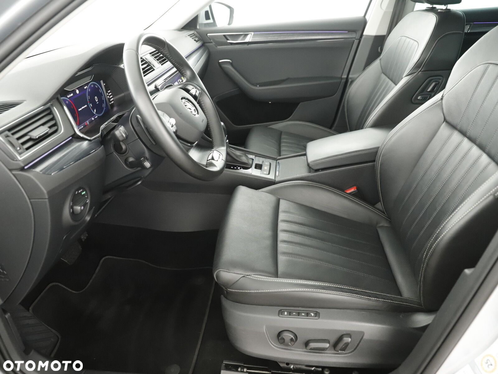 Skoda Superb 2.0 TDI SCR Style DSG - 9
