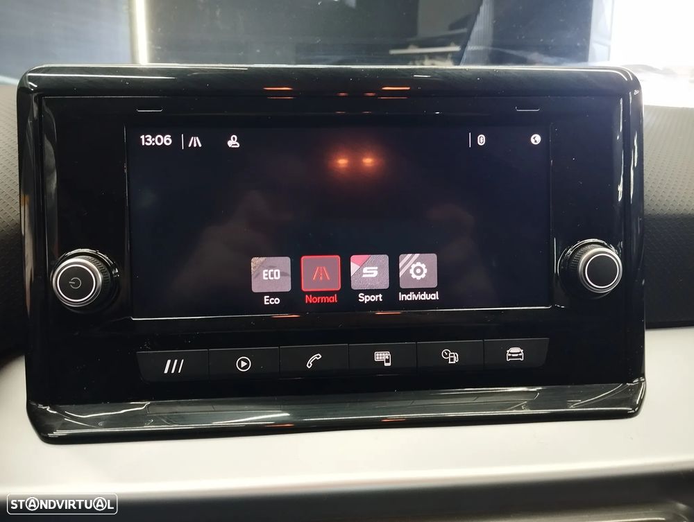 SEAT Arona 1.0 TSI FR - 26