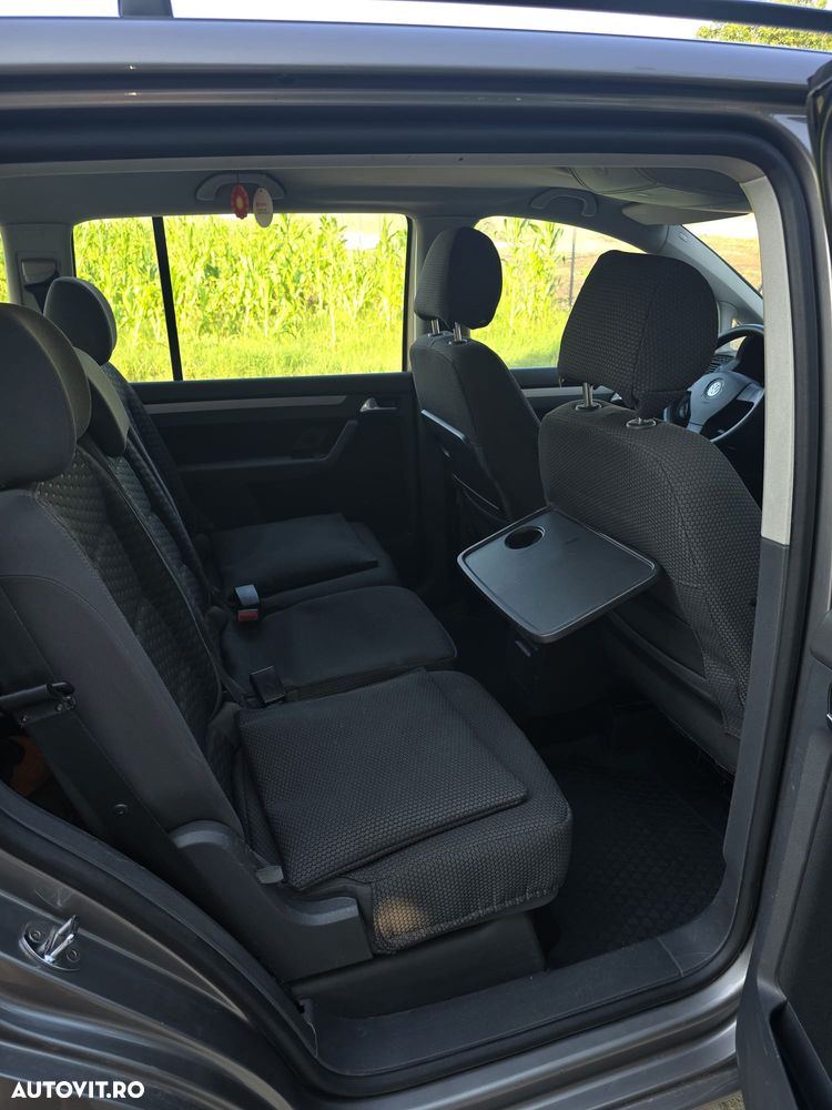 Volkswagen Touran 2.0 TDI Trendline - 6