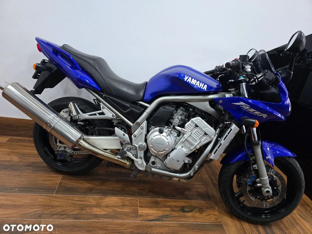 Yamaha FZS - 3
