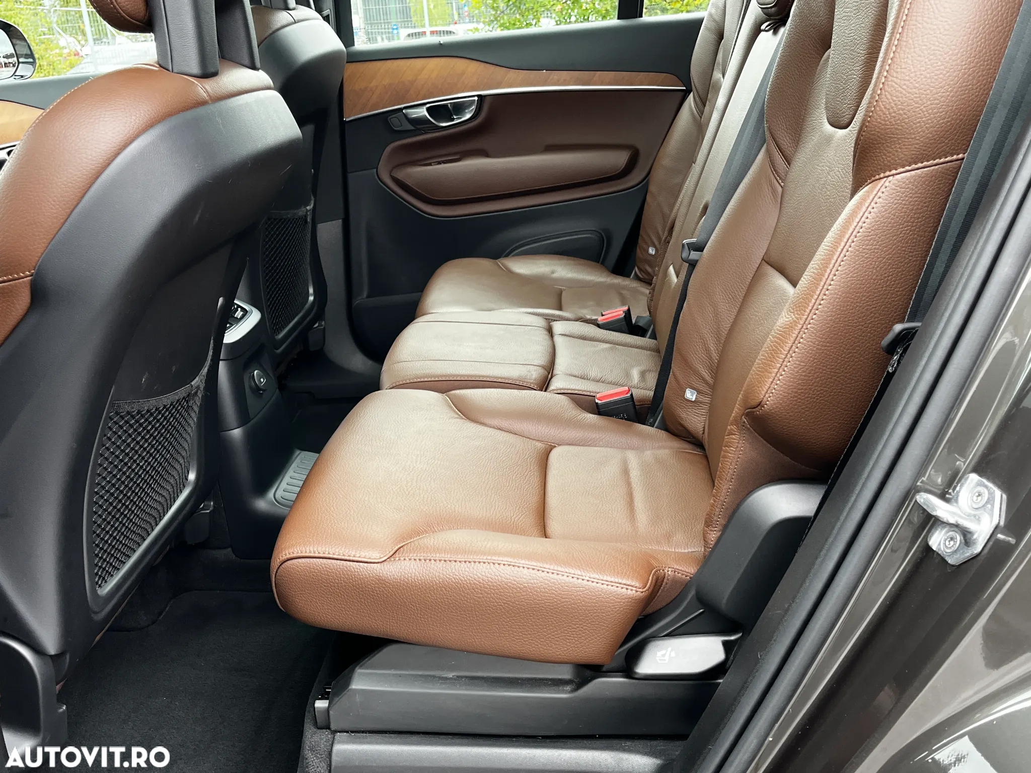 Volvo XC 90 T8 eAWD R-Design - 11