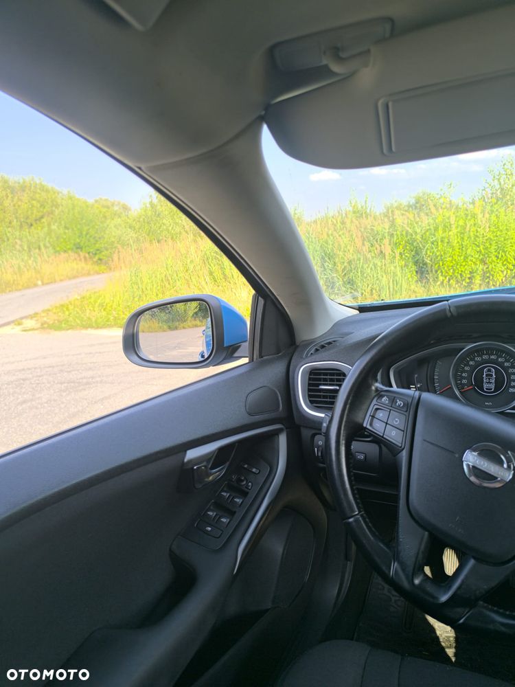 Volvo V40 D2 Kinetic - 22
