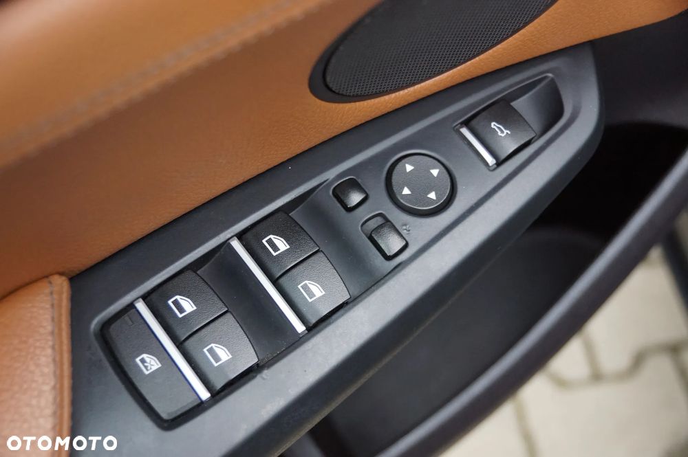 BMW X3 xDrive20i - 27