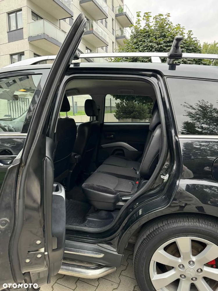 Mitsubishi Outlander 2.0 DID Intense + SE - 8