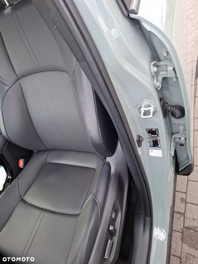 Toyota Corolla Cross 2.0 Hybrid Executive - 8