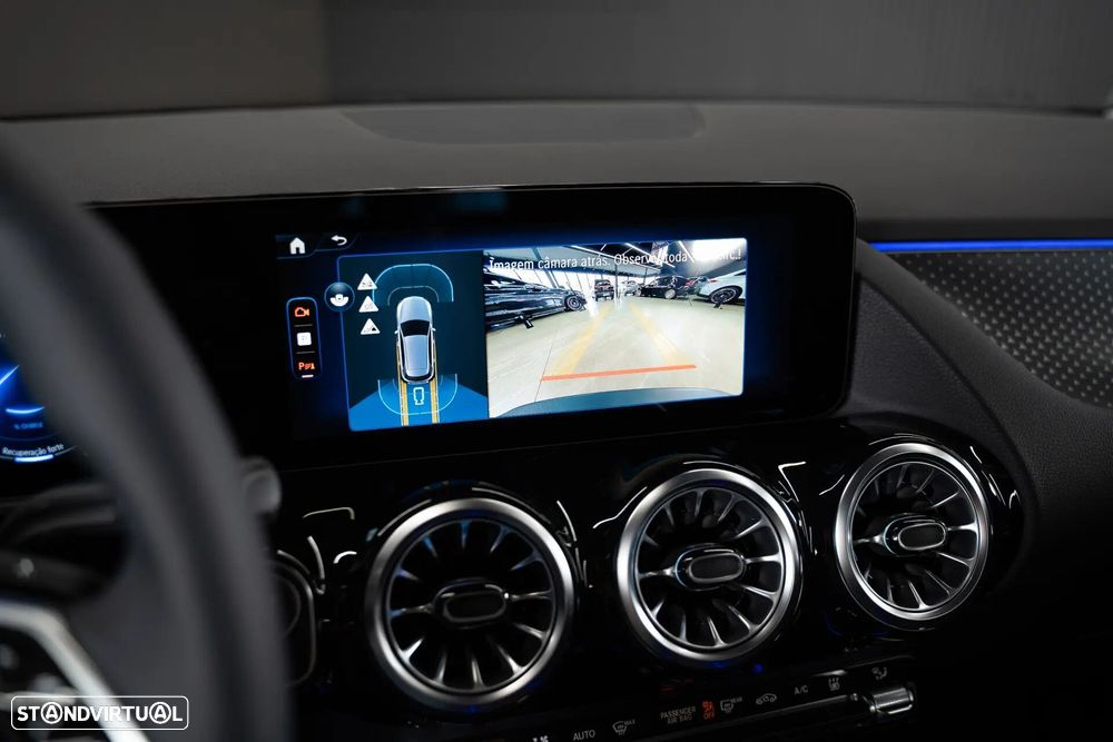 Mercedes-Benz EQA - 28