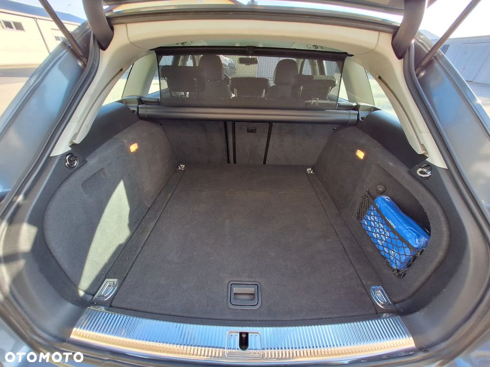 Audi A4 Avant 2.0 TDI DPF clean diesel quattro S tronic S line Sportpaket - 30