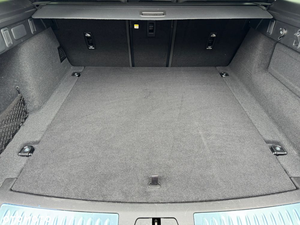 Land Rover Range Rover Velar 2.0 D200 mHEV S - 18