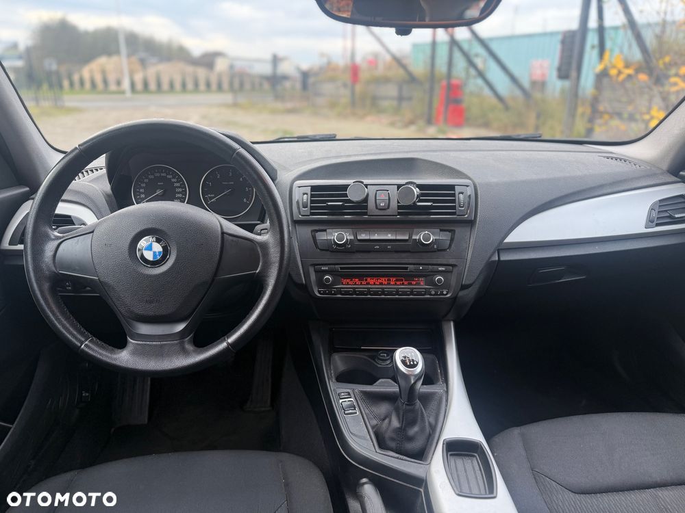 BMW Seria 1 116d EfficientDynamics - 9