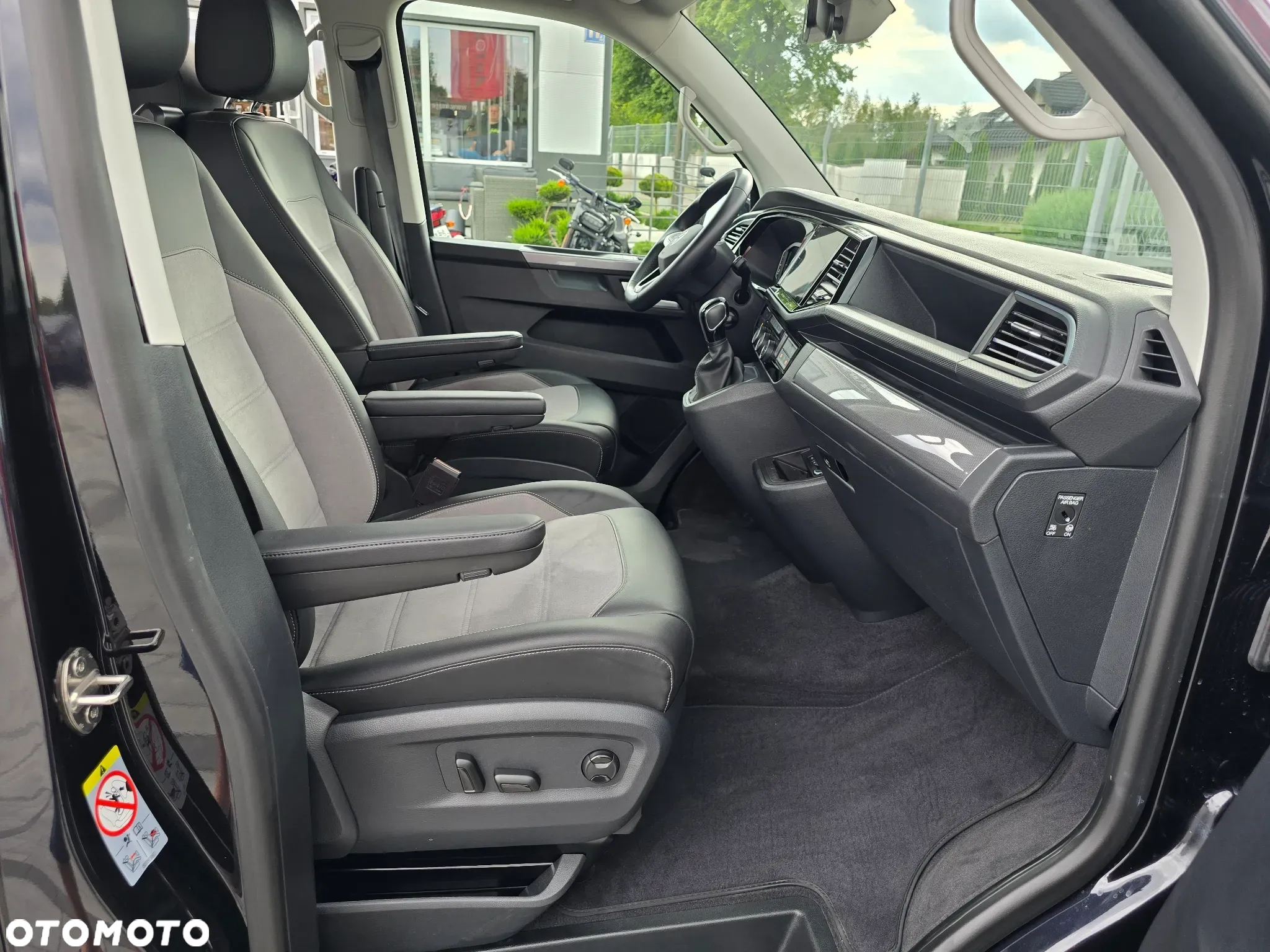 Volkswagen Multivan 6.1 2.0 TDI L1 Highline 4Motion DSG - 40