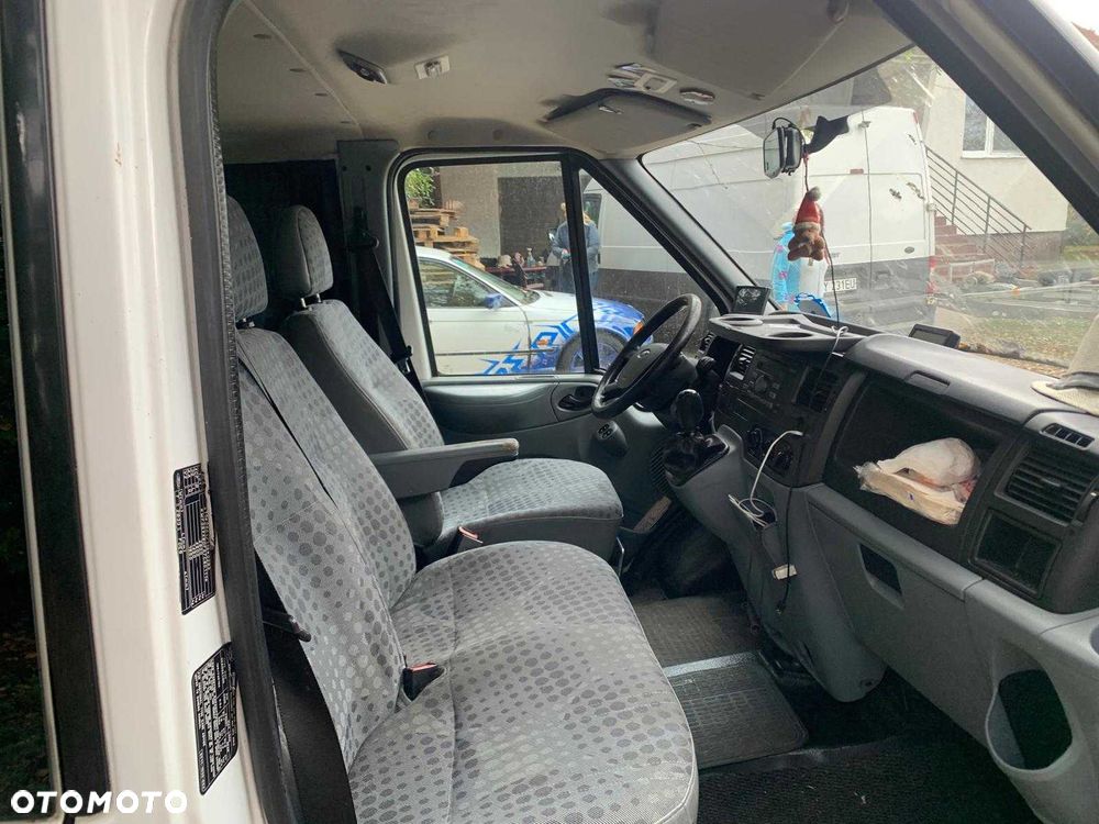 Ford Transit - 4