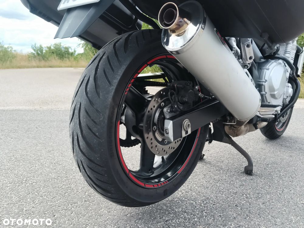 Suzuki Bandit - 24