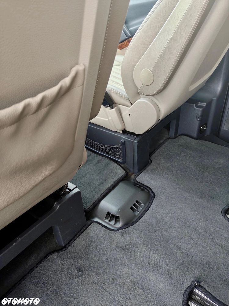 Mercedes-Benz Viano - 35