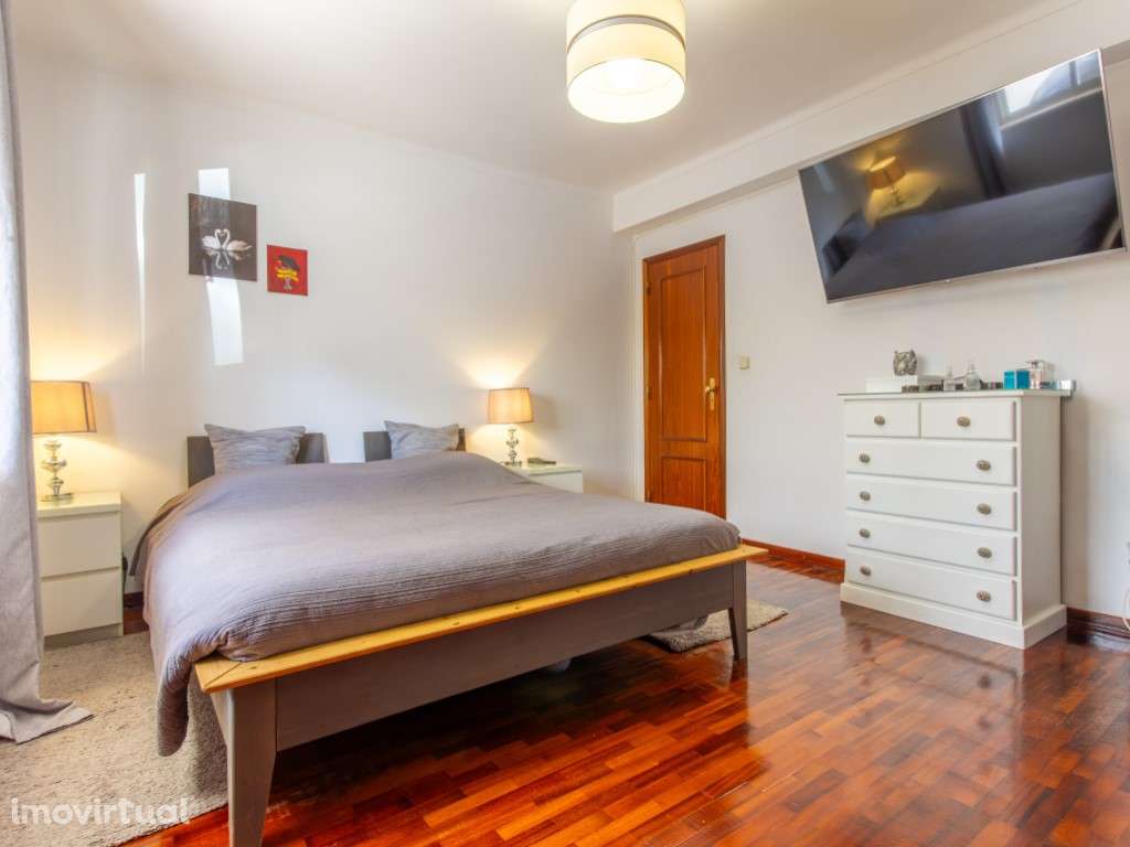 T1 com excelente luz natural e estado de conservação irrepreensível - Grande imagem: 4/16