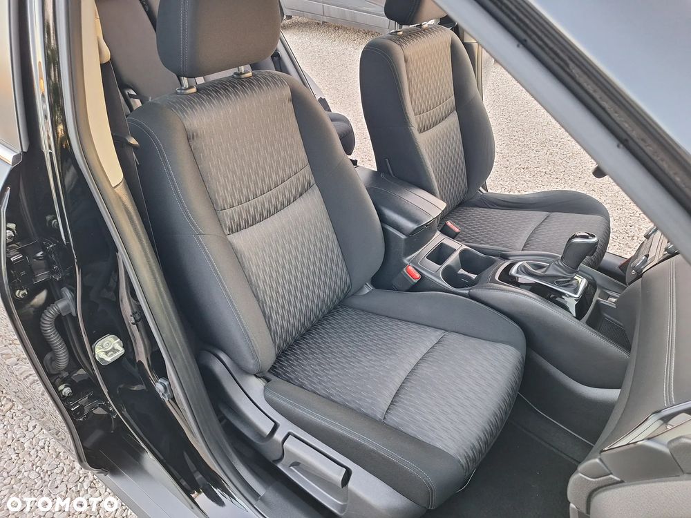 Nissan X-Trail 1.3 DIG-T N-Connecta 2WD DCT - 30
