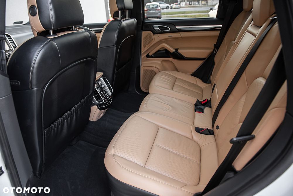 Porsche Cayenne S Tiptronic S - 28