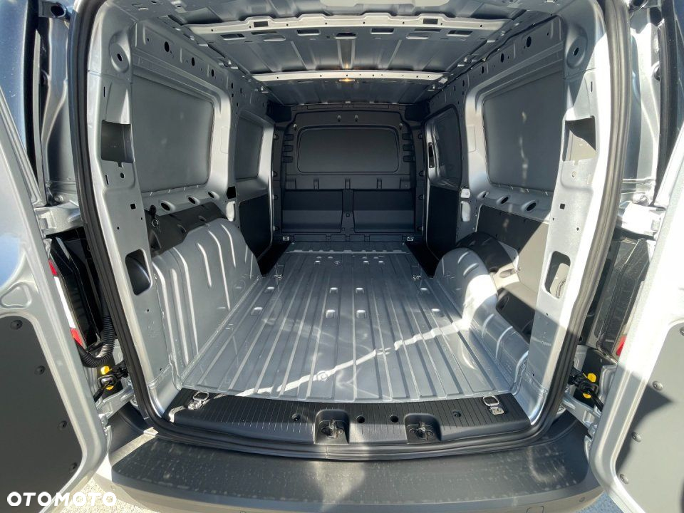 Ford Transit Connect - 4