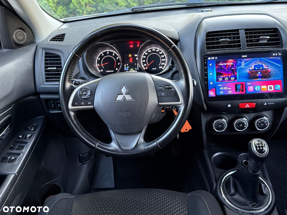 Mitsubishi ASX - 8