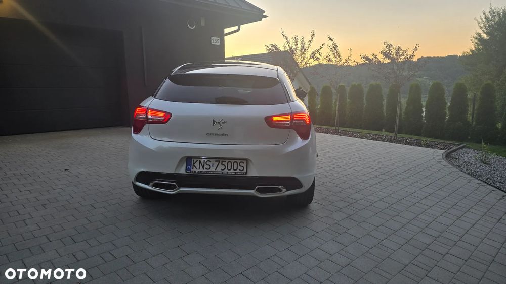 Citroën DS5 2.0 HDi Hybrid4 SoChic MCP - 23